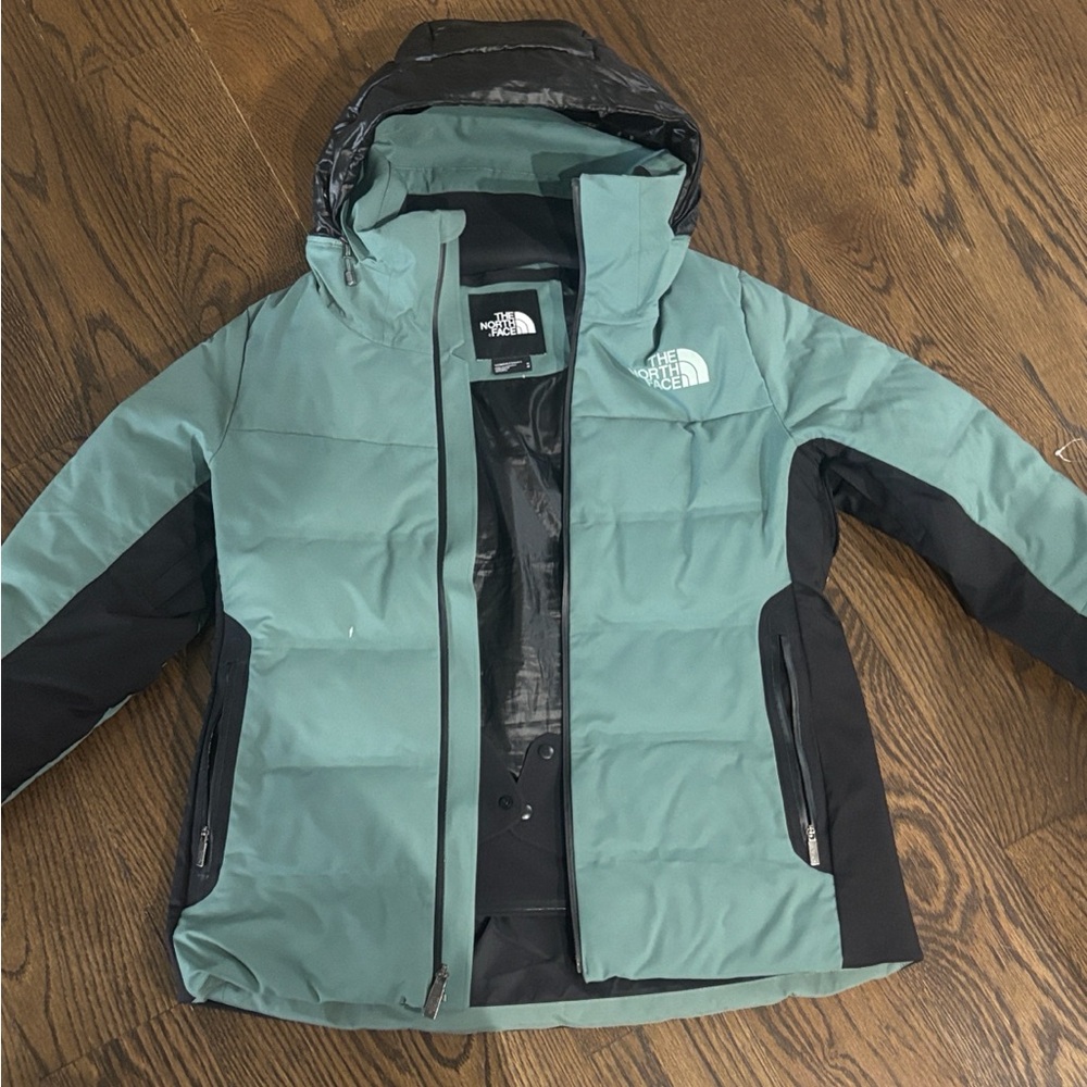 The North Face 700 Down Fill Green Puffer Ski Jacket (Women’s M)